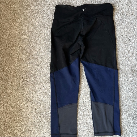 Old Navy Crop Legging Size Small - Picture 4 of 5